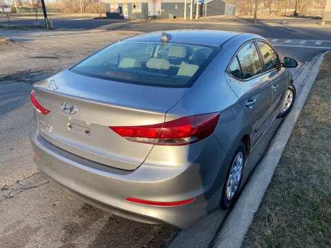 2017 Hyundai Elantra SE