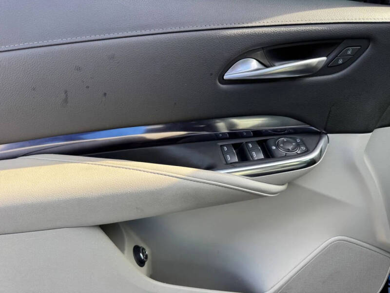 2023 Cadillac XT4 Luxury
