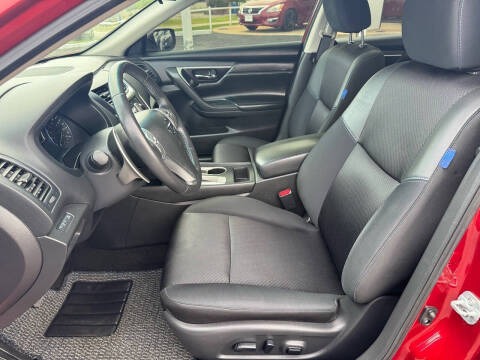 2016 Nissan Altima 2.5 SR