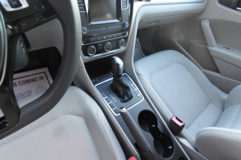 2018 Volkswagen Passat 2.0T S