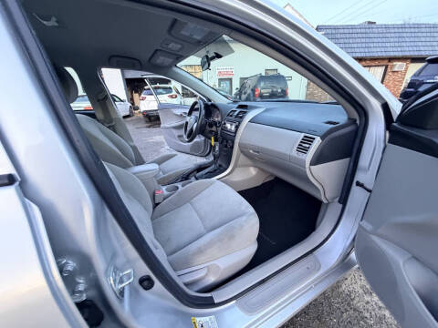 2013 Toyota Corolla LE