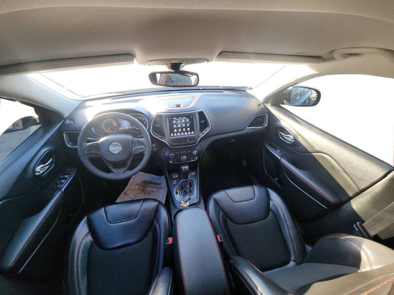 2022 Jeep Cherokee Trailhawk