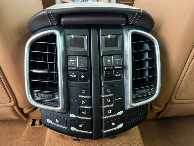 2012 Porsche Cayenne Turbo