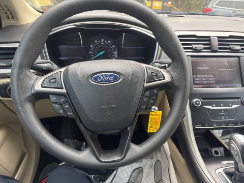 2013 Ford Fusion SE