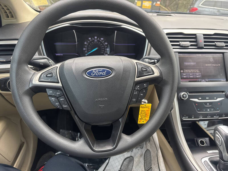 2013 Ford Fusion SE