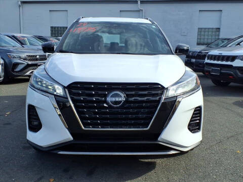 2024 Nissan Kicks SR