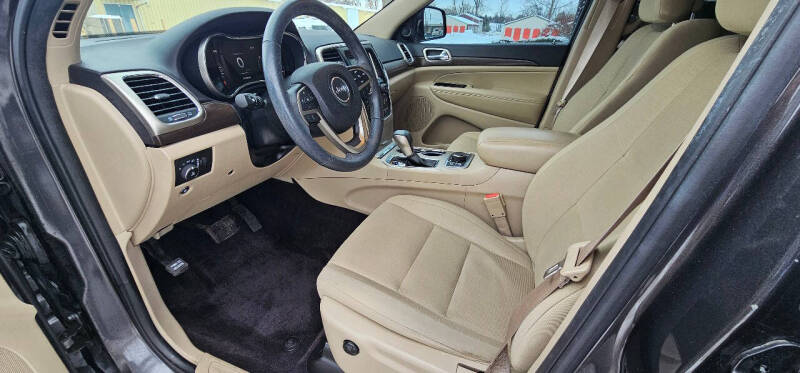 2017 Jeep Grand Cherokee Laredo E