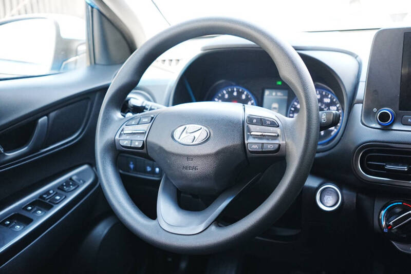 2022 Hyundai Kona SEL