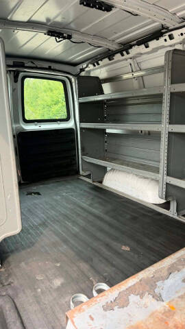 2017 Chevrolet Express 2500