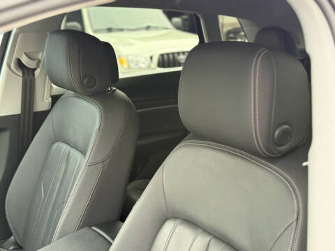 2019 Audi e-tron quattro Premium Plus