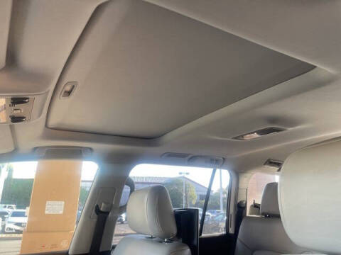 2017 Toyota Land Cruiser