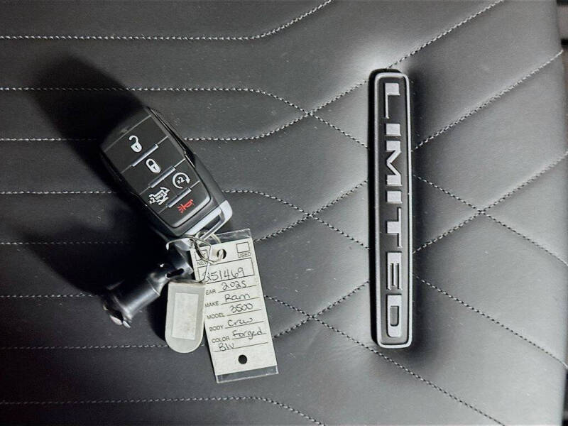 2025 RAM 3500 Limited