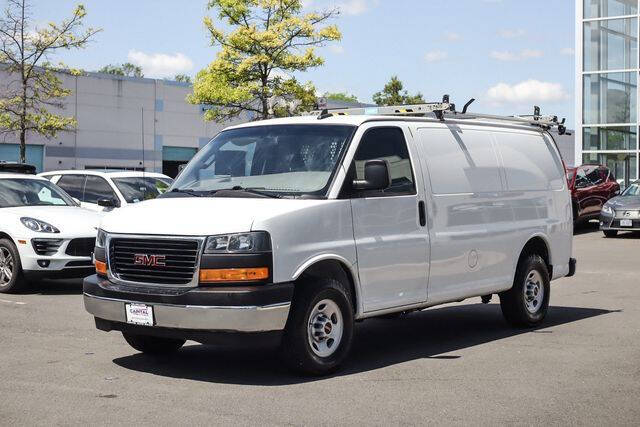 2022 GMC Savana 2500