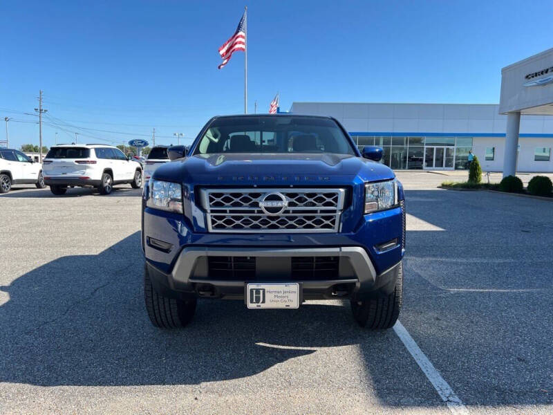 2022 Nissan Frontier SV