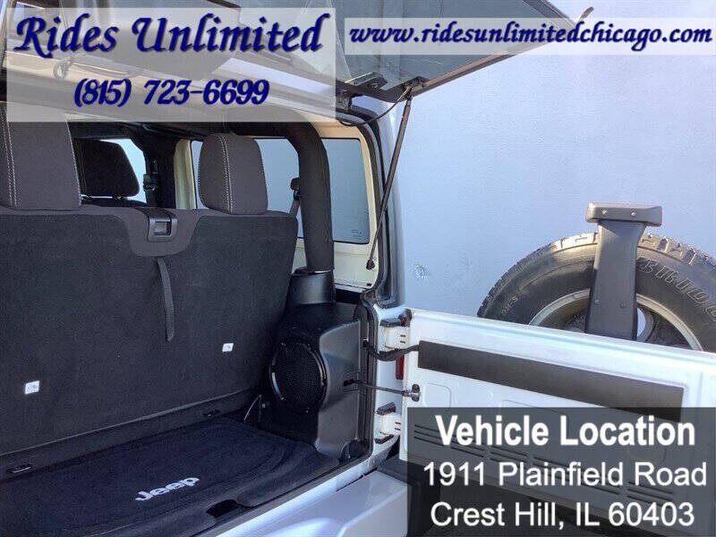 2013 Jeep Wrangler Sahara