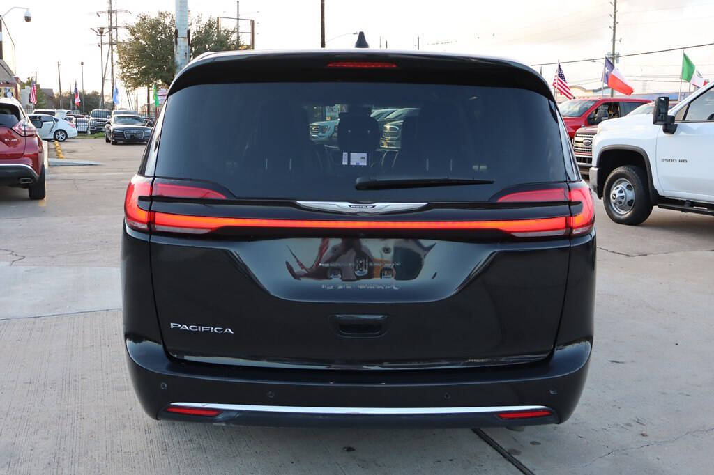 2023 Chrysler Pacifica for sale at AUTO DIRECT BUY in Houston, TX