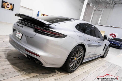 2019 Porsche Panamera GTS