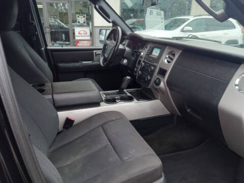 2017 Ford Expedition EL XLT