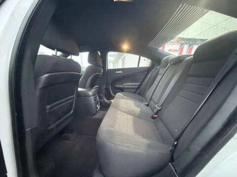 2013 Dodge Charger SE