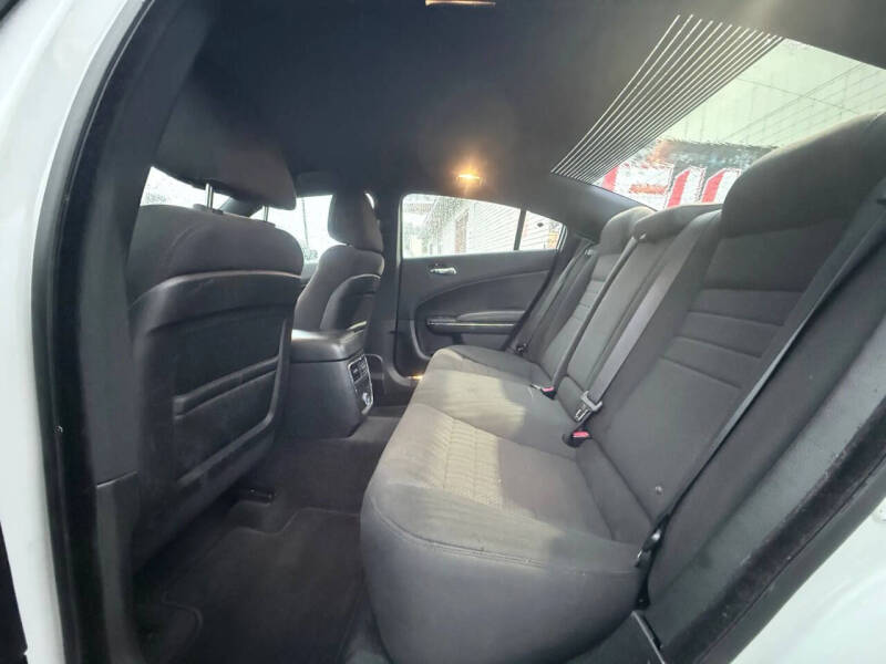 2013 Dodge Charger SE