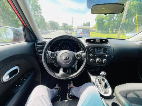 2016 Kia Soul +