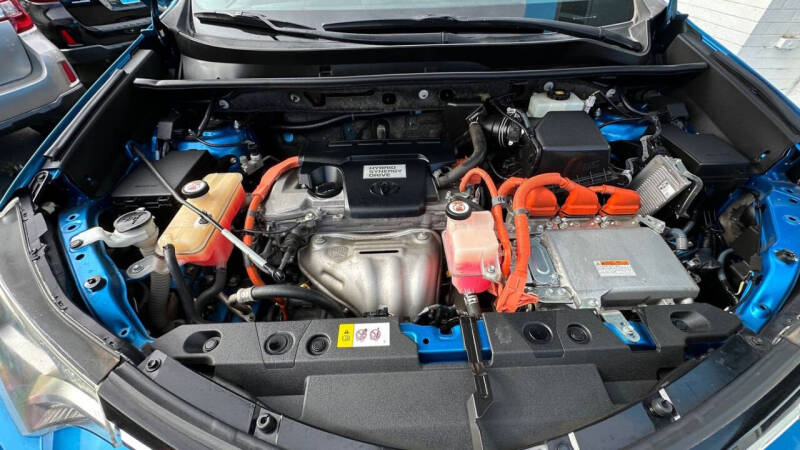 2017 Toyota RAV4 Hybrid XLE