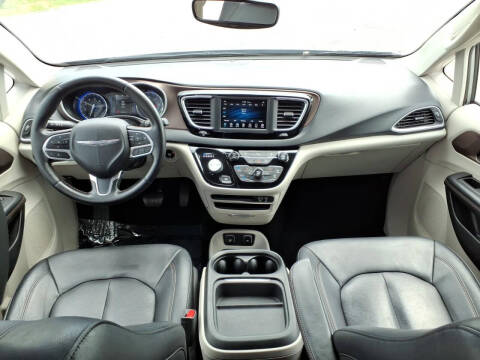 2019 Chrysler Pacifica Touring L