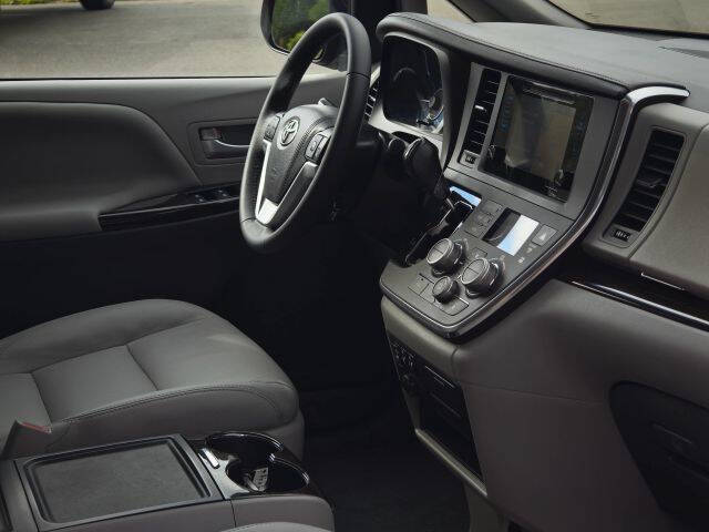 2017 Toyota Sienna