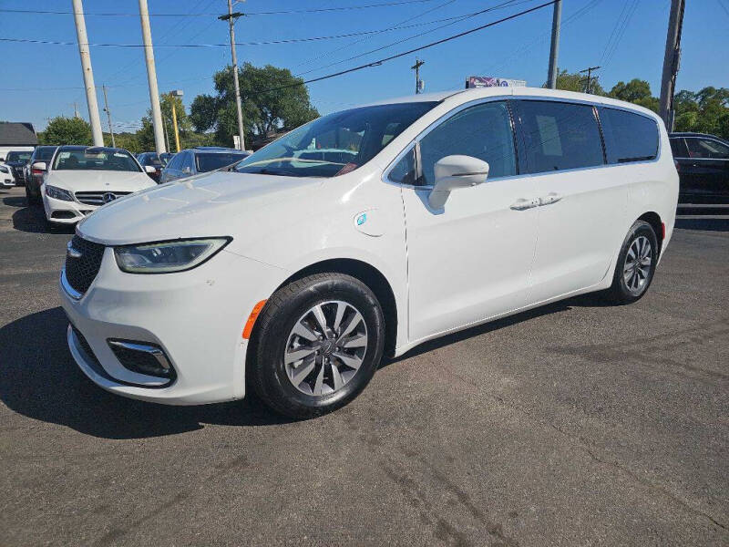 2022 Chrysler Pacifica Hybrid Touring L