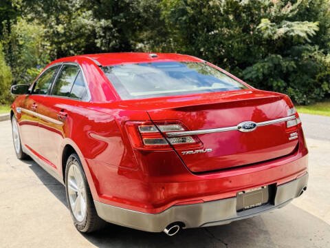 2015 Ford Taurus SEL
