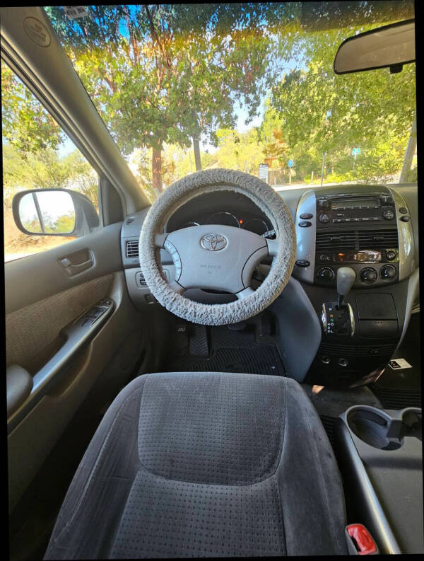 2006 Toyota Sienna