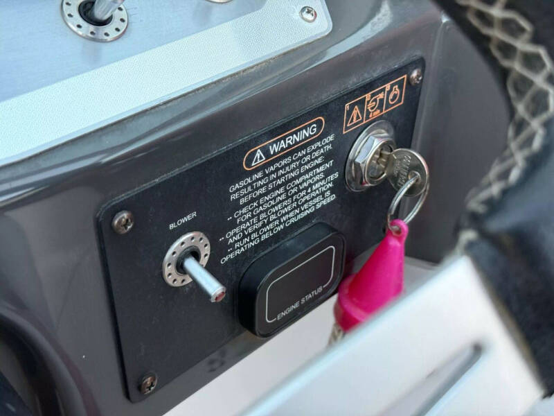 2013 Four Winns 200H