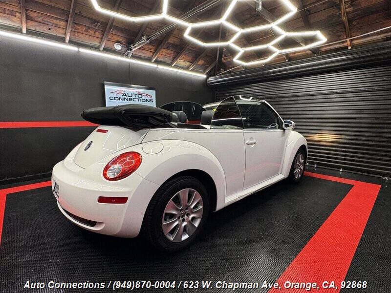 2010 Volkswagen New Beetle Convertible