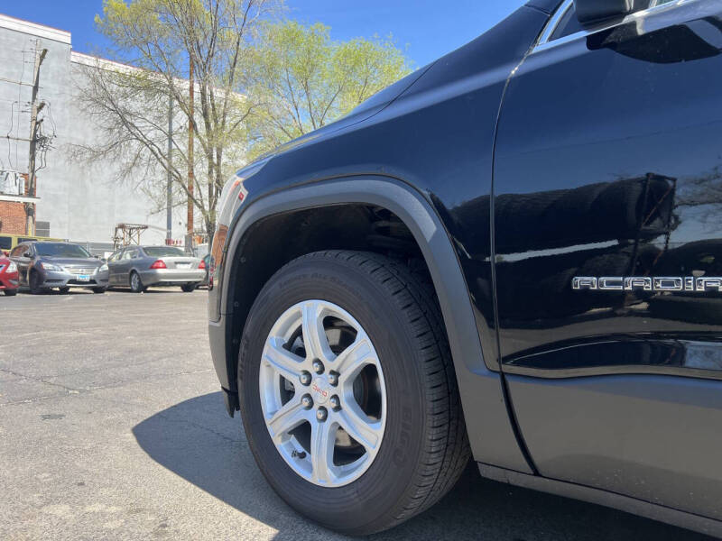 2017 GMC Acadia SLE-1