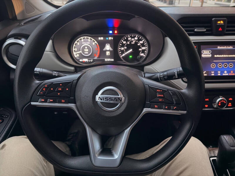 2022 Nissan Versa SV