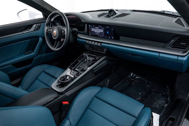 2026 Porsche 911 Carrera