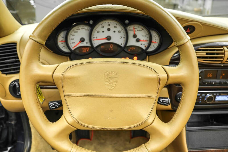 1999 Porsche 911 Carrera