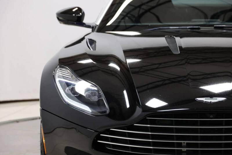 2018 Aston Martin DB11 V12