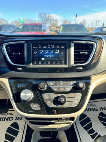 2019 Chrysler Pacifica Touring L