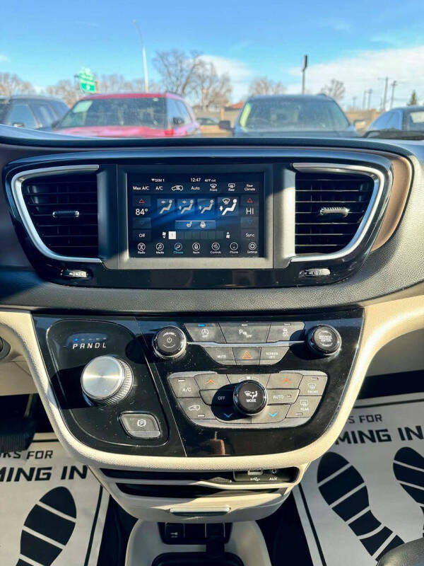 2019 Chrysler Pacifica Touring L