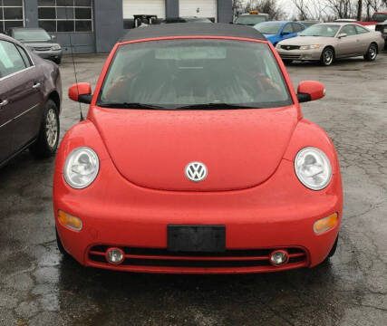 2003 Volkswagen New Beetle Convertible for sale at STEVE GRAYSON MOTORS in Youngstown OH
