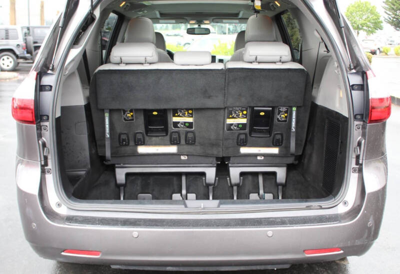 2017 Toyota Sienna