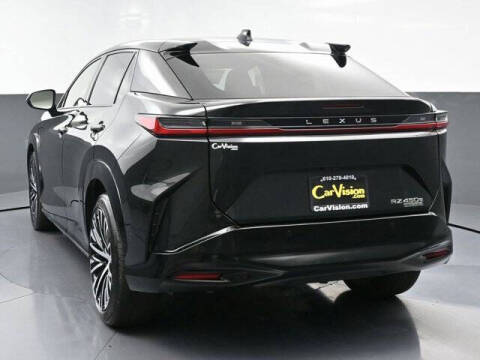 2023 Lexus RZ 450e Luxury