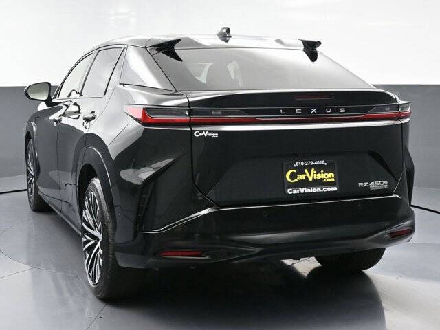 2023 Lexus RZ 450e Luxury