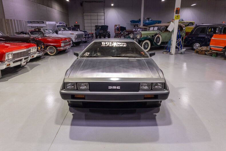 1981 DeLorean DMC-12
