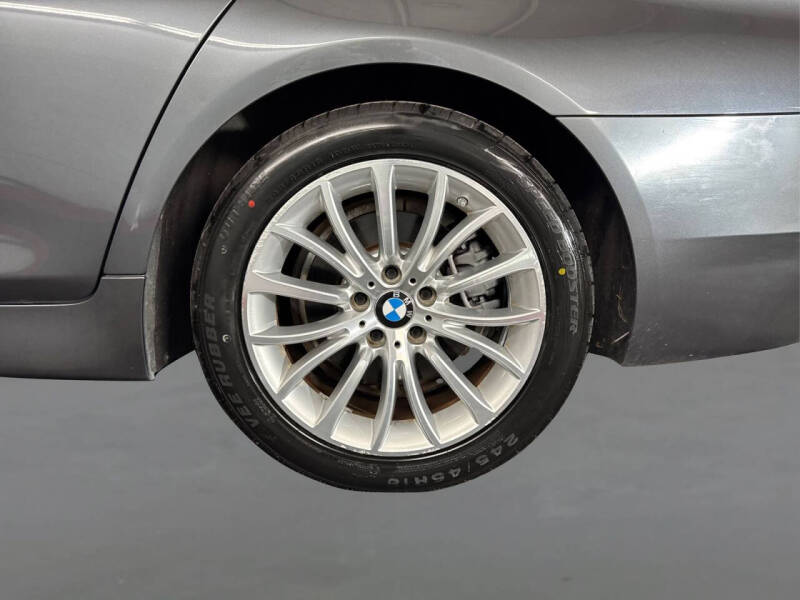 2016 BMW 5 Series 528i