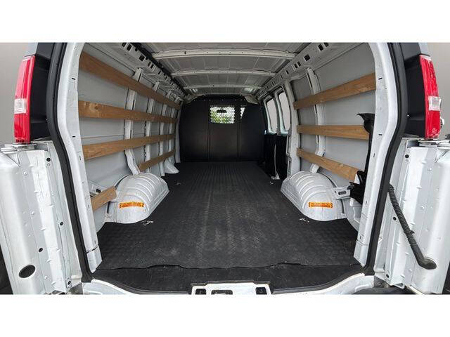 2024 GMC Savana 2500