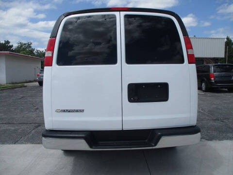 2017 Chevrolet Express LT 3500