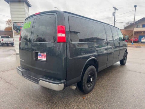 2017 Chevrolet Express LT 3500