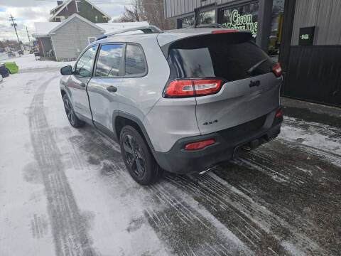 2017 Jeep Cherokee Sport